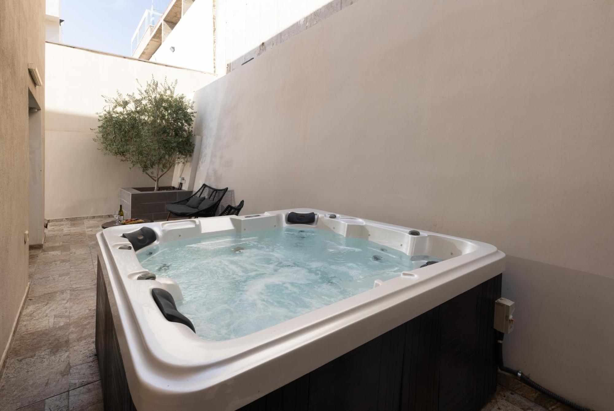 Ferienwohnung סוויטה אליטה ג'קוזי פרטי Eilat Exterior foto